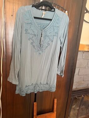 Monoreno Dusty Blue Embroidered Long-Sleeve Tunic